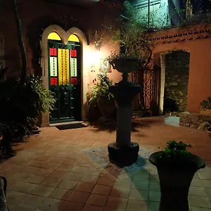 Nettuno 2*, Taormina Italië
